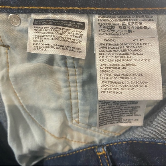 550 Levi’s Relax Fit Men’s Dark Wash Jeans Size 38x30 - Picture 4 of 5